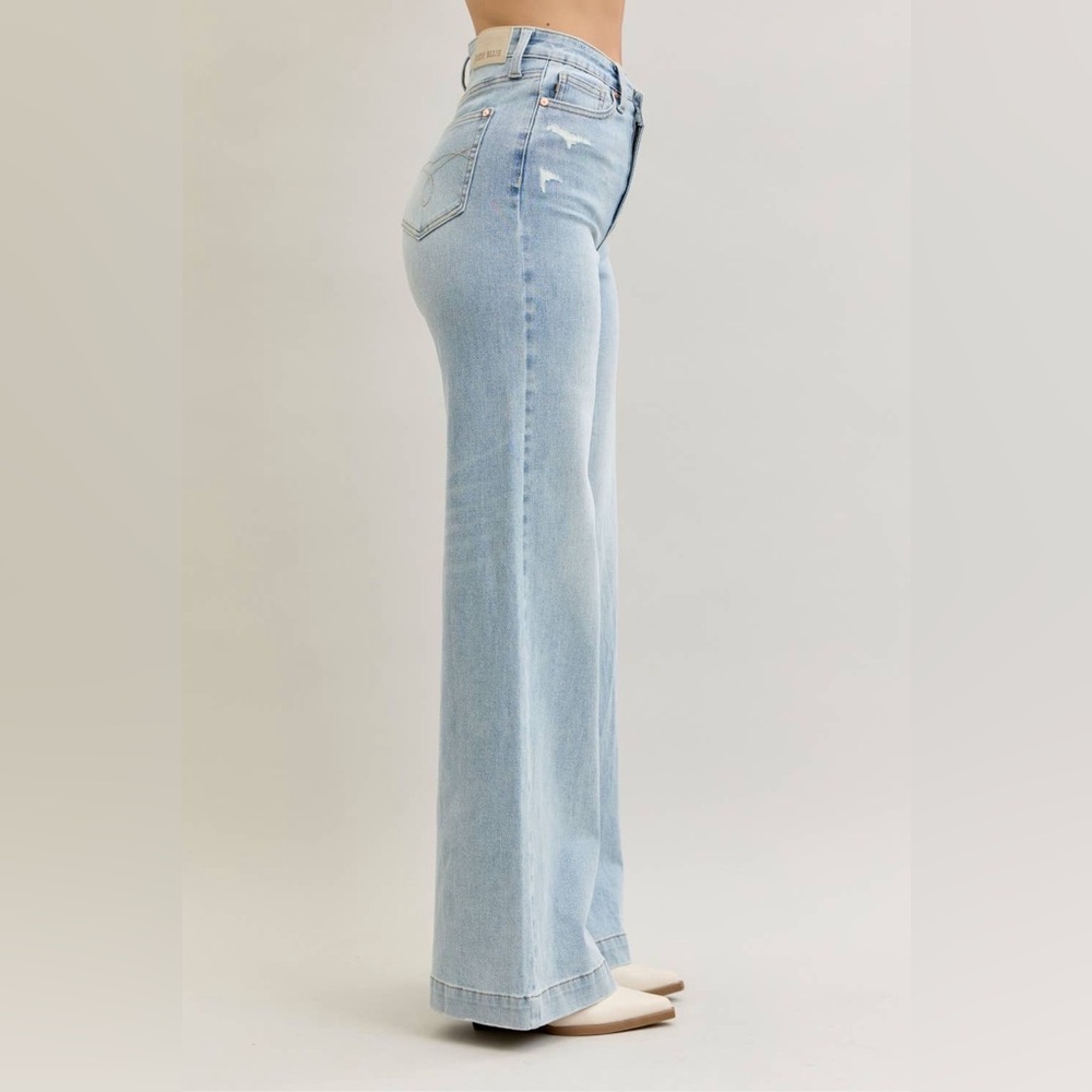 Judy Blue High Waist Retro Wide Criss-Cross Waistband Mild Destroy Jeans - Picture 5 of 11